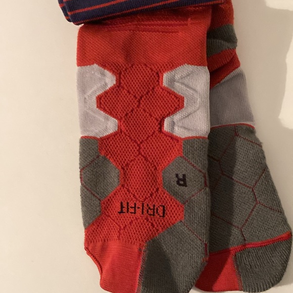 🍁 NIKE DRI FIT SOCCER ⚽️ SOCKS •Size L - Picture 6 of 9